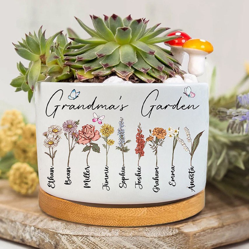 Custom Birth Month Flower Plant Pot Grandma's Garden Plant Pot Mother's Day Gift